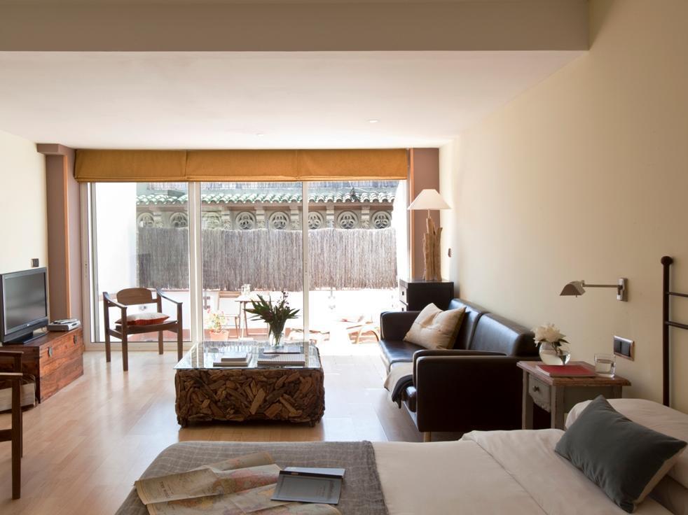 ברצלונה Ainb Las Ramblas-Colon Apartments מראה חיצוני תמונה