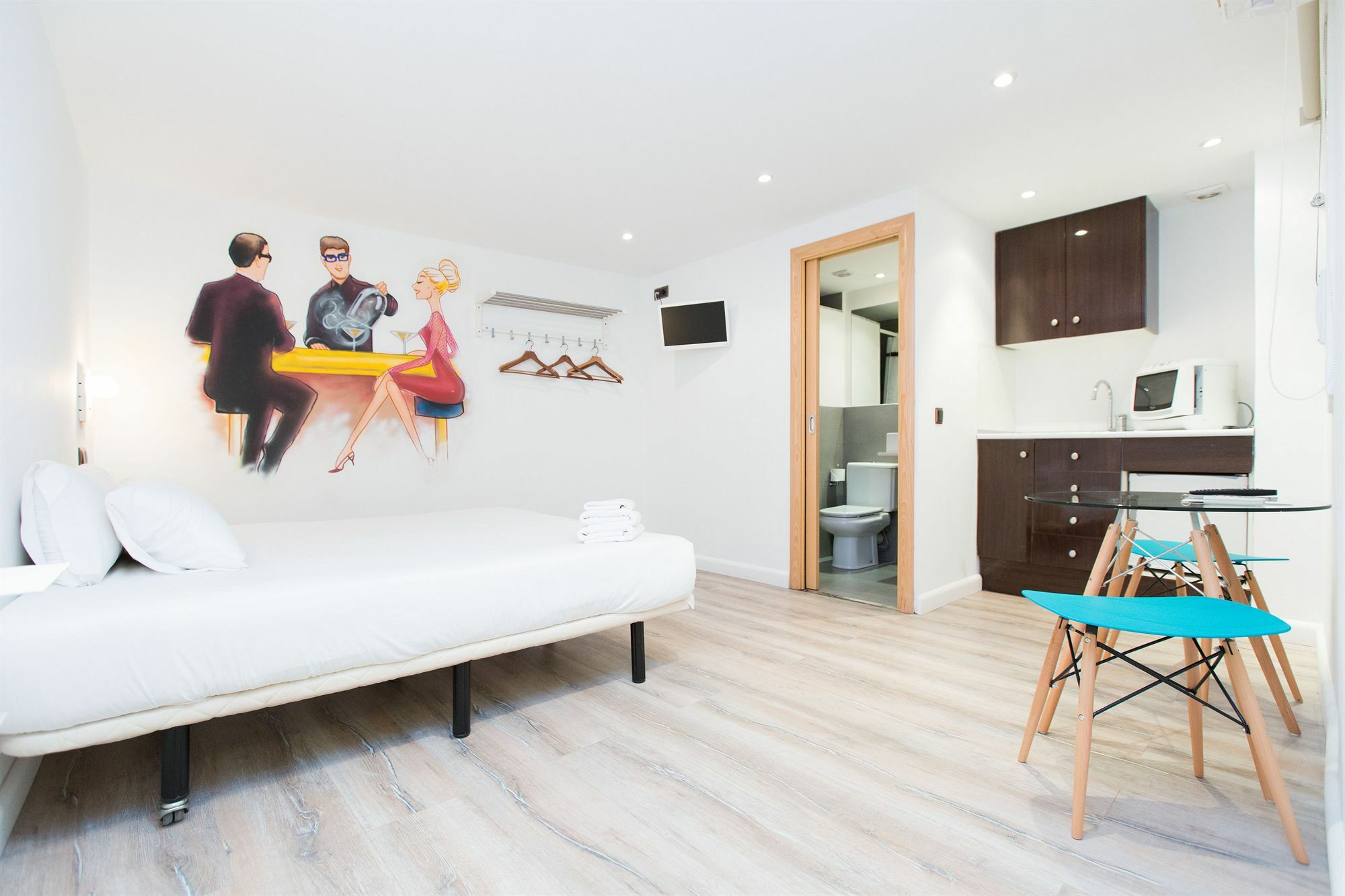 ברצלונה Ainb Las Ramblas-Colon Apartments מראה חיצוני תמונה